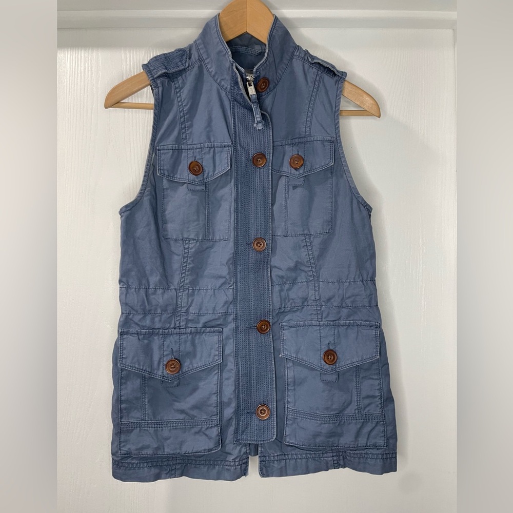 Abercrombie & Fitch Utility Vest in Blue. Size S